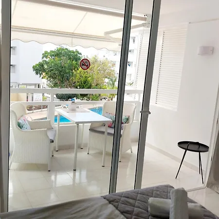 Under The Palm * Playa de las Américas