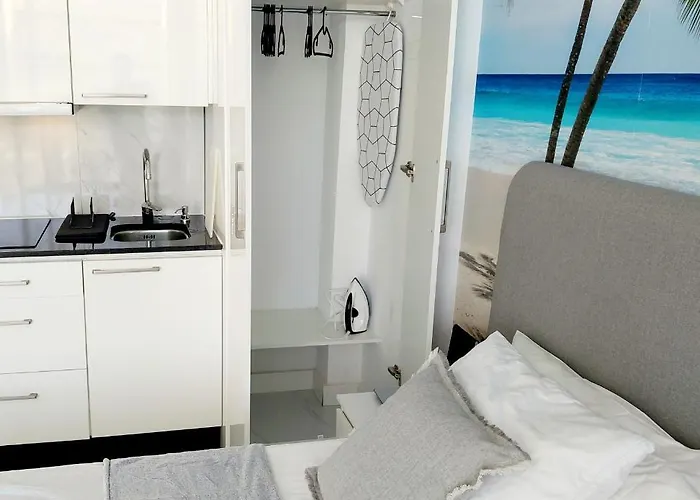 Under The Palm 아파트 *