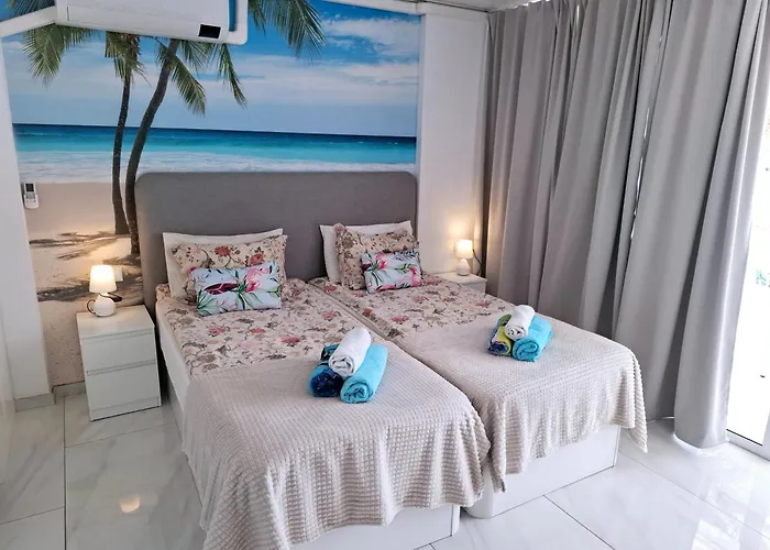 Under The Palm * 플라야데라스아메리카스