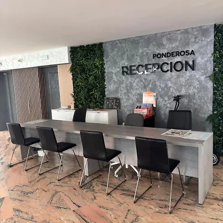 Under The Palm Апартаменты *